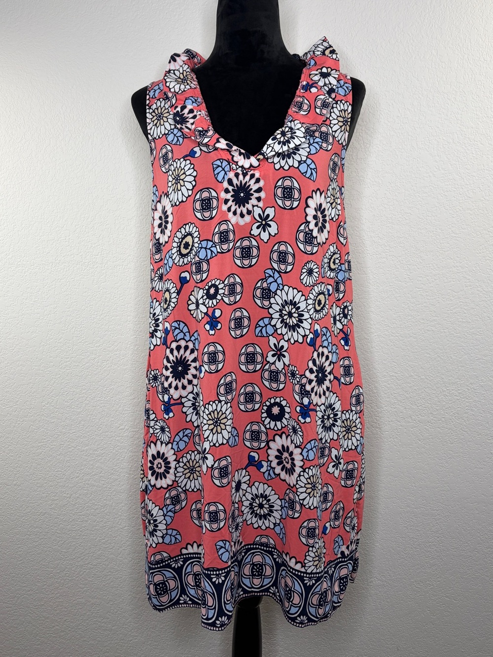 CROWN & IVY CORAL SLEEVELESS RUFFLE FLORAL DRESS SIZE LARGE